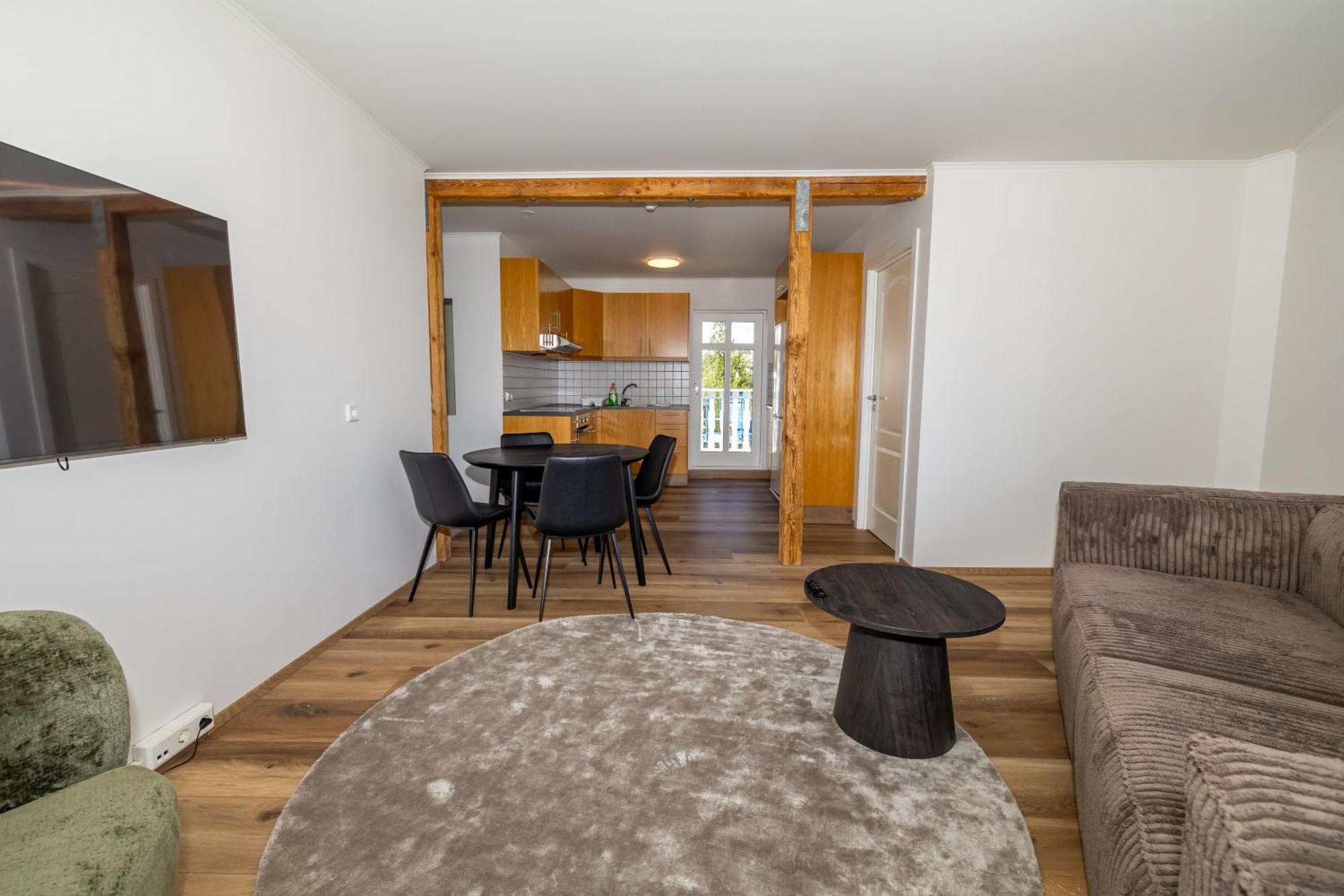Steinaskjol Apartments อาคูเรย์รี ภายนอก รูปภาพ