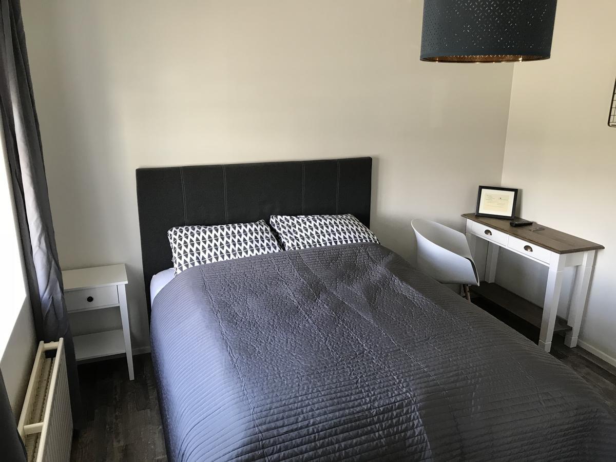 Steinaskjol Apartments อาคูเรย์รี ภายนอก รูปภาพ