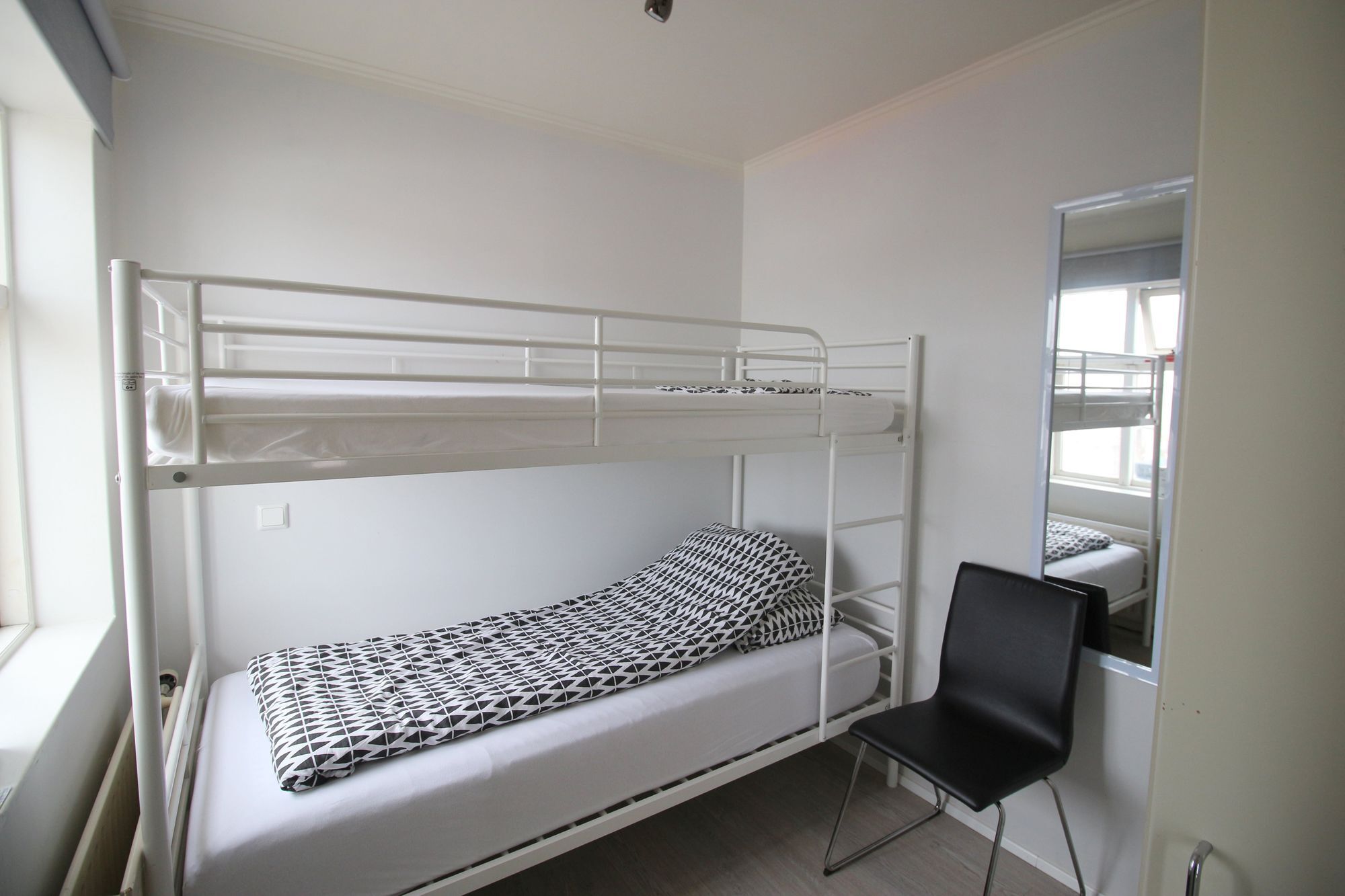 Steinaskjol Apartments อาคูเรย์รี ภายนอก รูปภาพ